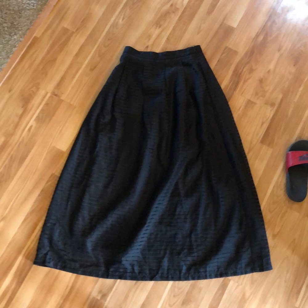 Black forever 21 maxi skirt